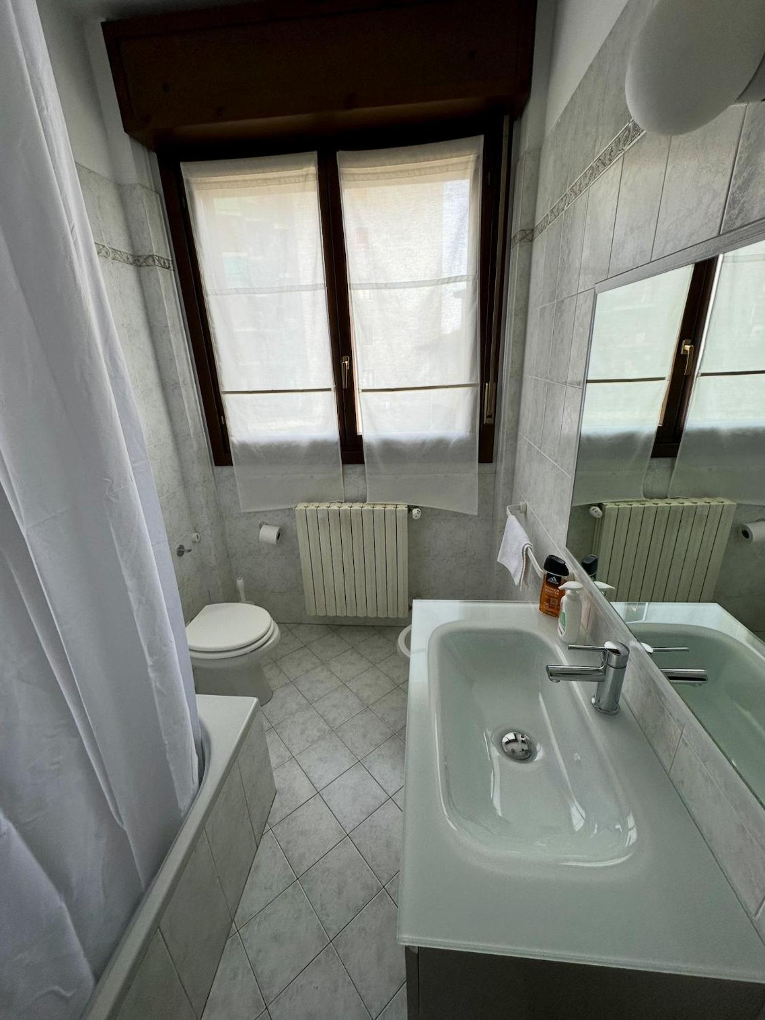 King Apartment Milano Bocconi Exterior photo